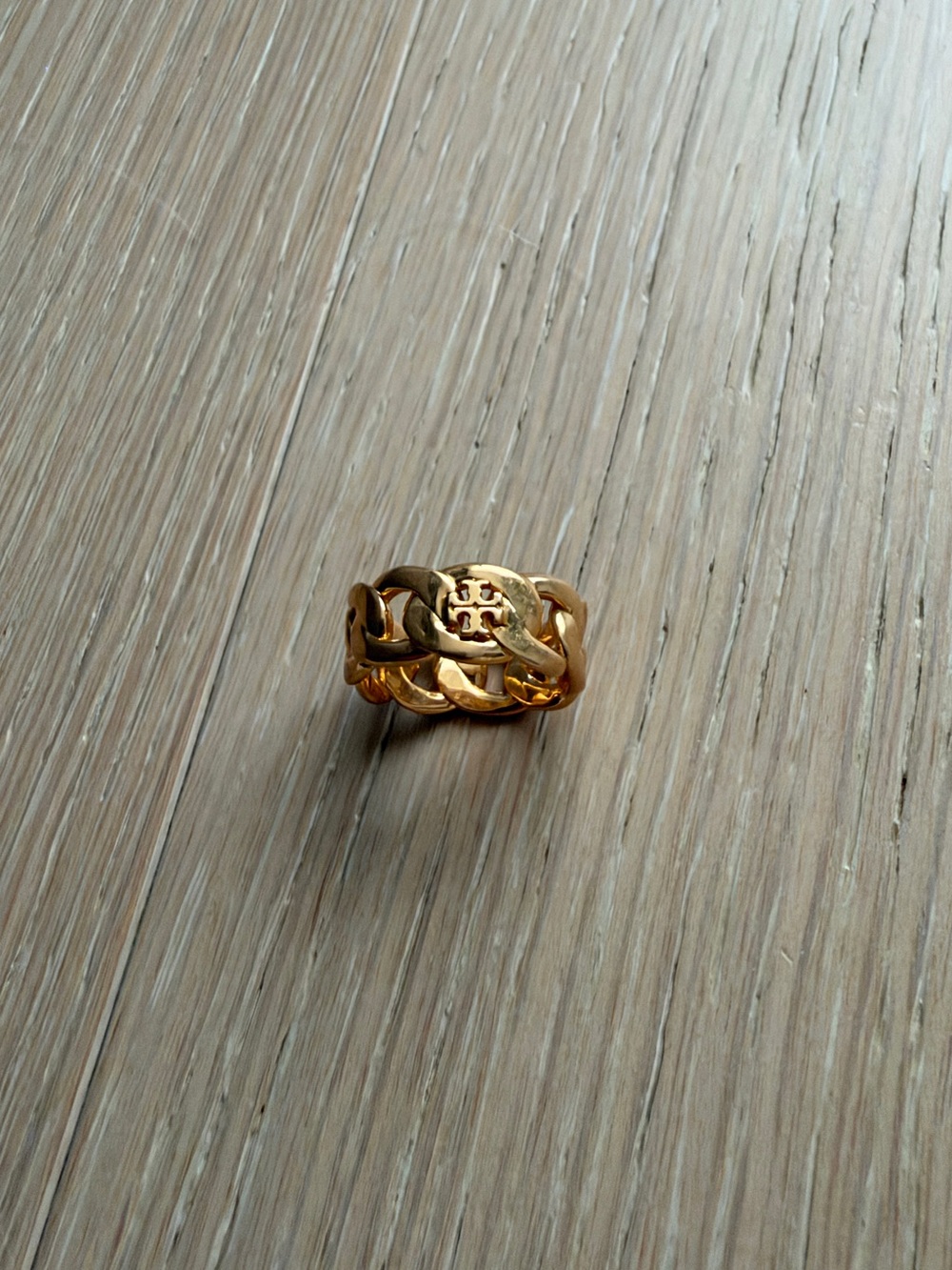 Tory Burch Polished Gold Chain Ring - Picture 2 of 3